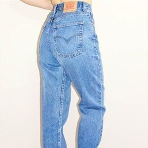 Vintage Levi's High Waisted Mom Jeans